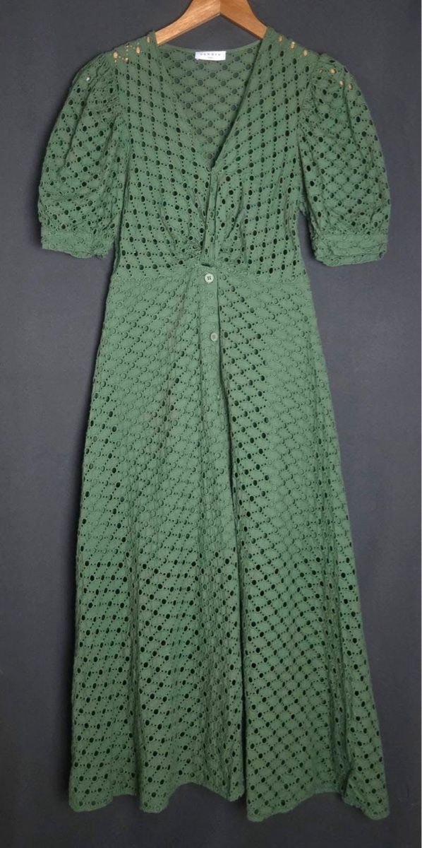 Sandro Vestiti: Sandro Elegant Eyelet Midi Dress – Usato da St.Josefen venduto da lop_lh8d 1