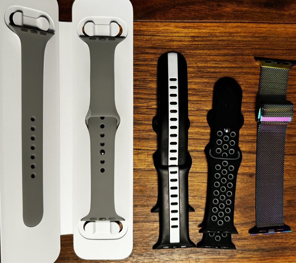 Apple Smartwatch: Apple Watch Series 7, 45mm, Titanium CEL – Gebraucht aus Mels von  4