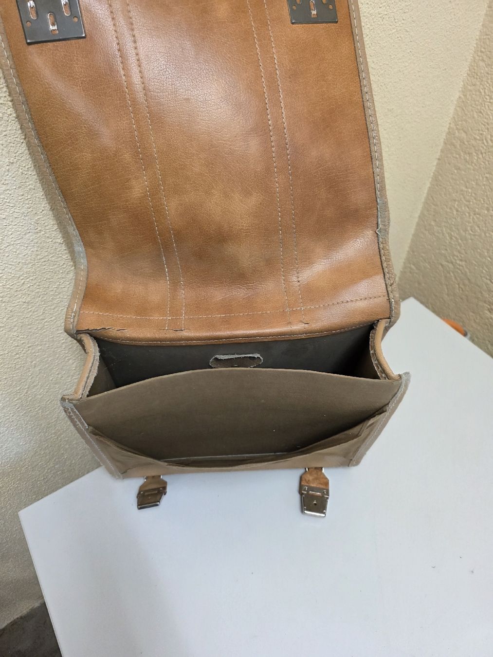 Taschen: Schultasche mit Kuhfell Alt – Gebraucht aus Alberswil von mario889 2