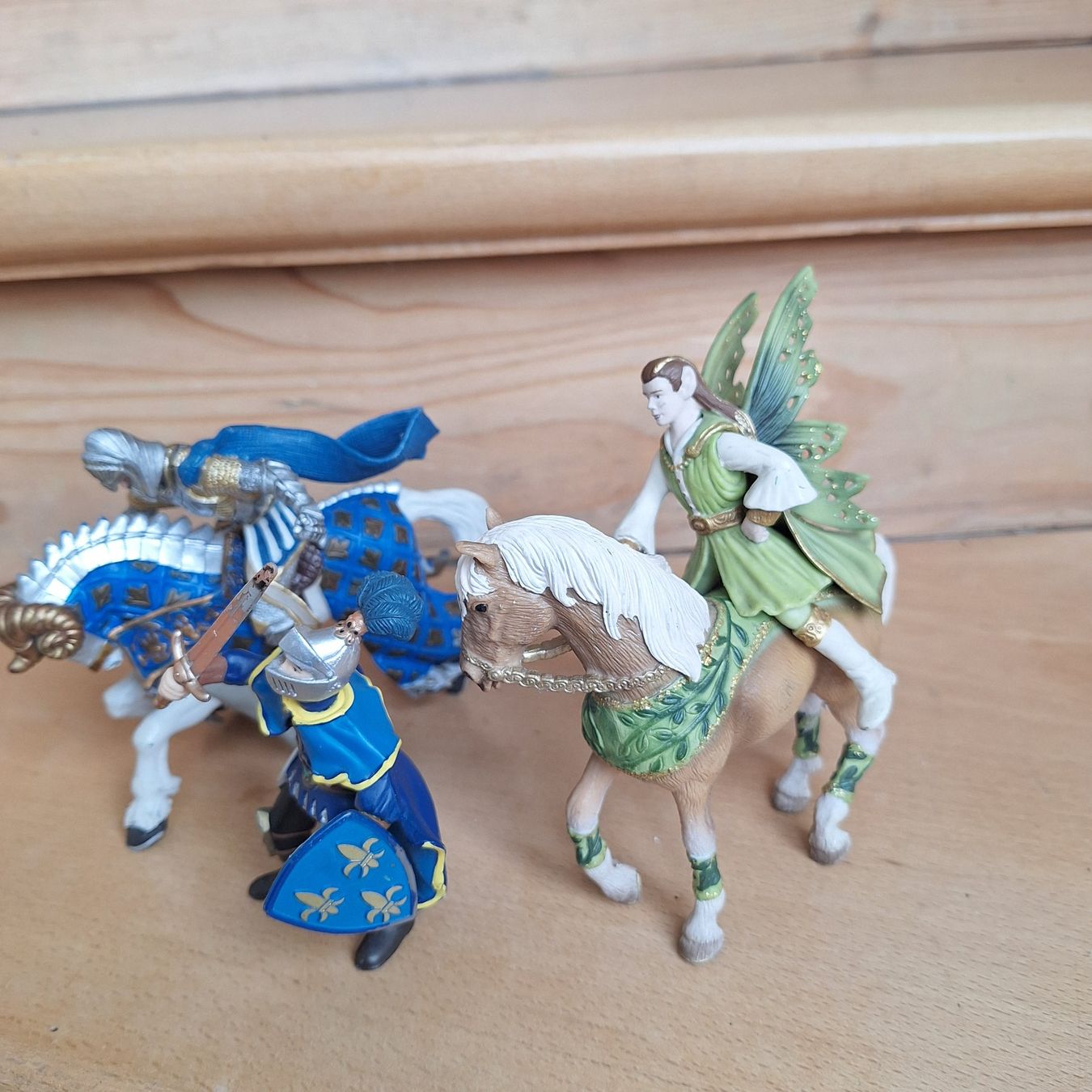 Spielzeuge: Spielfiguren, Krieger, Elbe, Pferde – Gebraucht aus Winterthur von Goldpipau 2