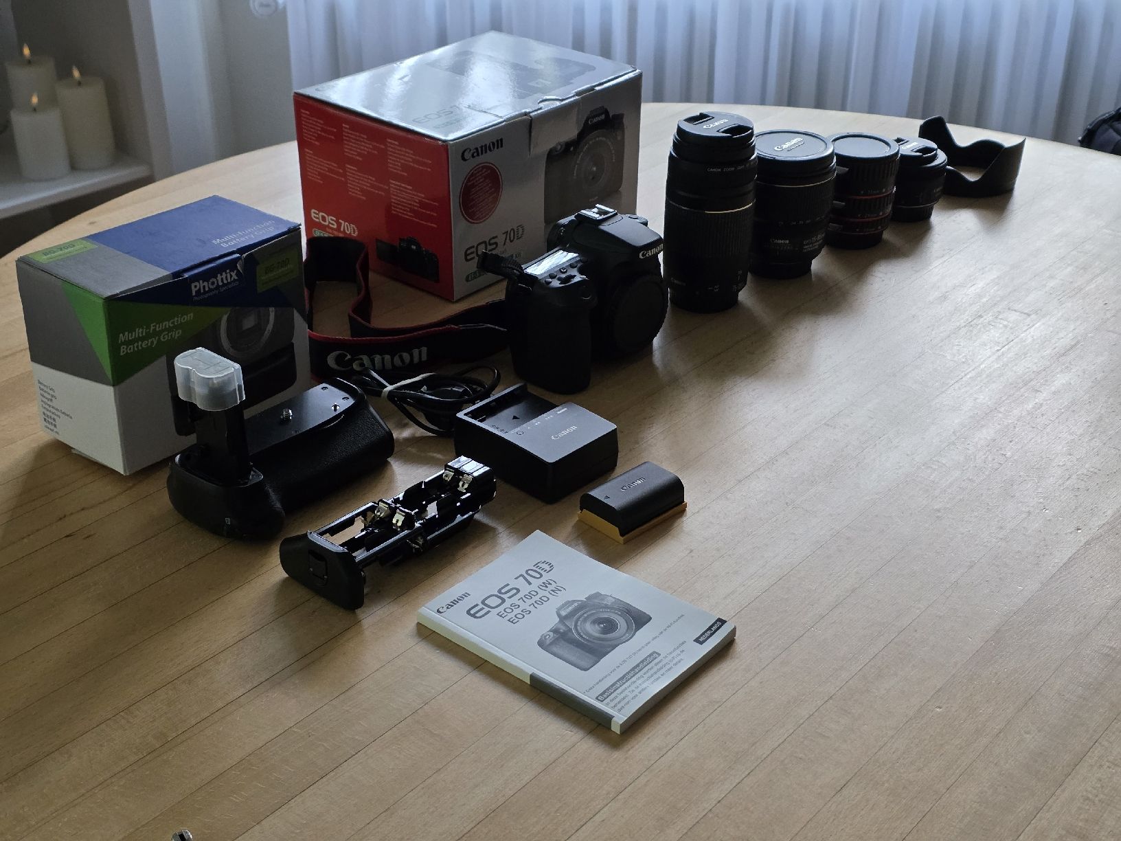 Canon Fotocamera: Canon EOS 70D mit Zubehör – Usato da Bern venduto da Enya1 1