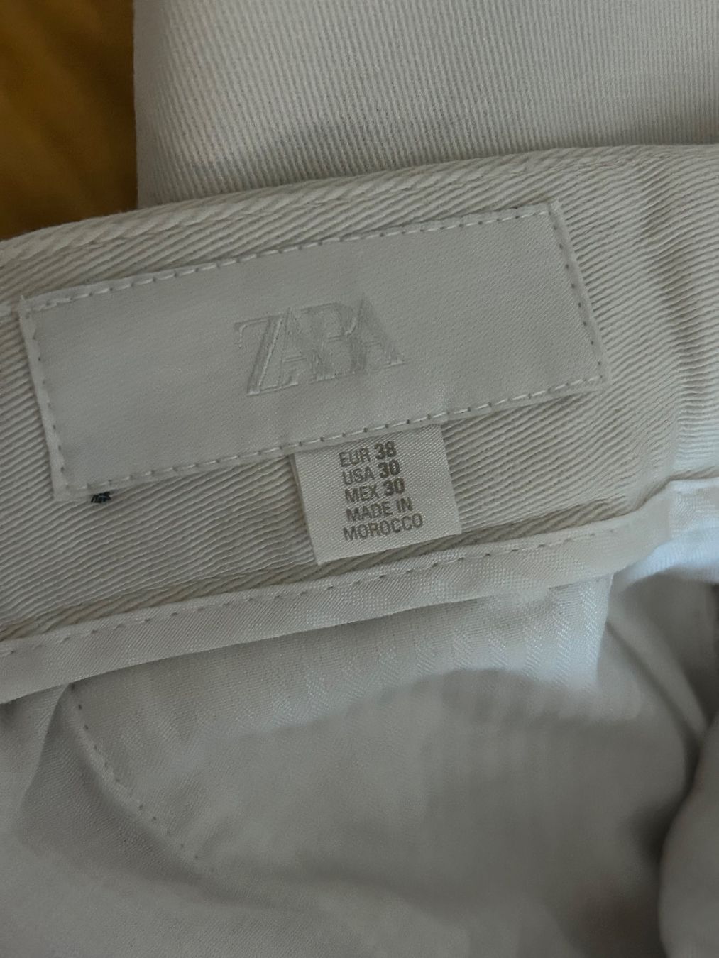 Zara Pantaloni: Pantalon blanc Zara – Usato da Grand-Lancy venduto da eli_x5k9 3