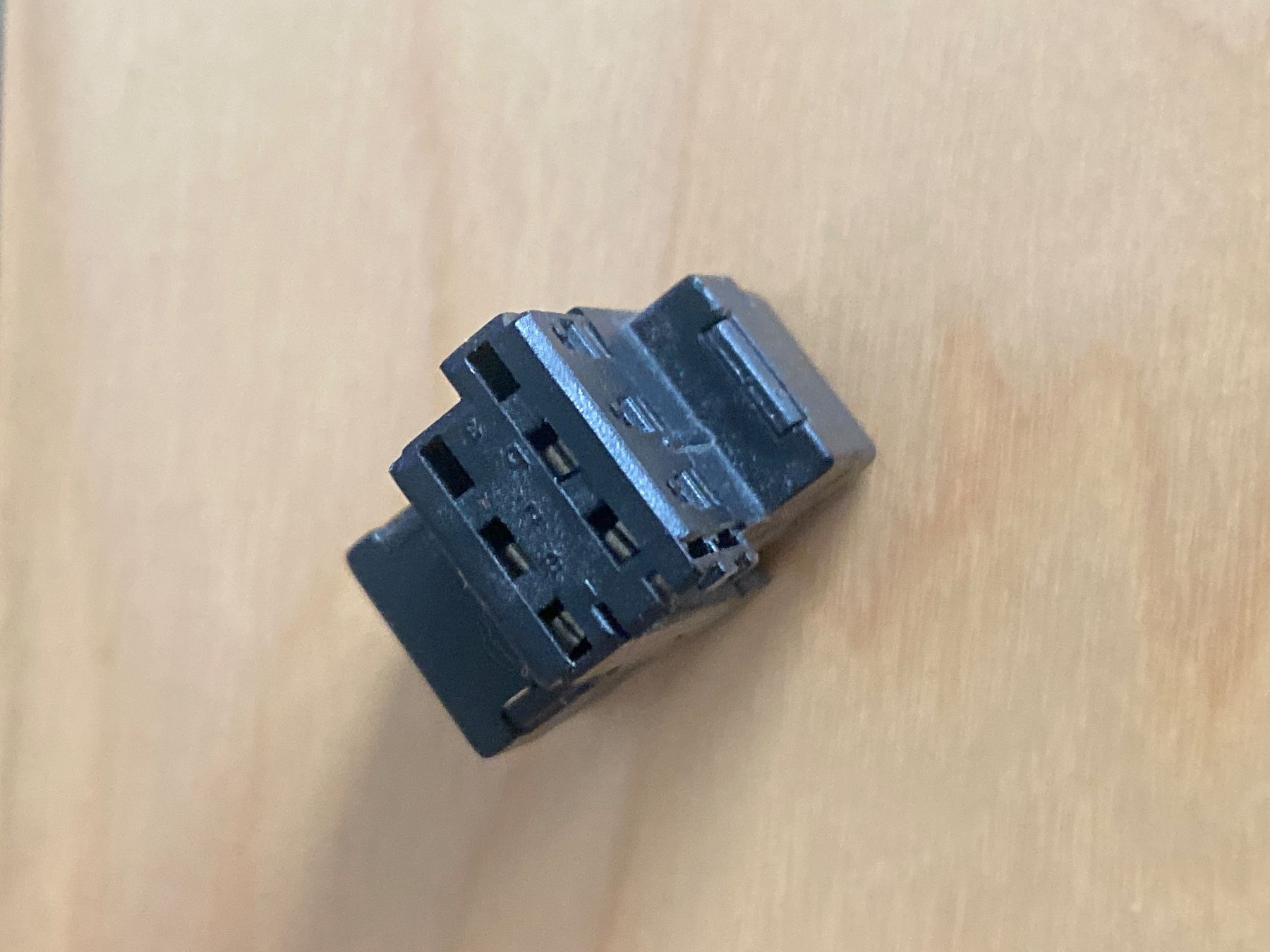 Unità & Adattatore: Adaptateur T+T RJ11 coudé – Usato da Martigny venduto da vlcoli 2