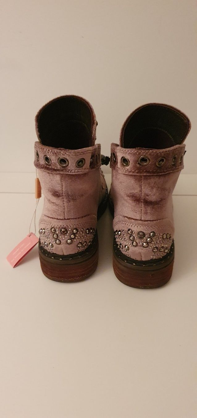 Scarpe da donna: Stiefelette Alma en Pena, Gr 35 Samt – Usato da Stansstad venduto da InStyle8 4