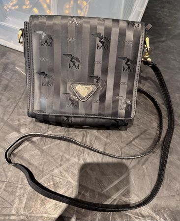 Umhängetasche Maison Mollerus Suisse schwarz