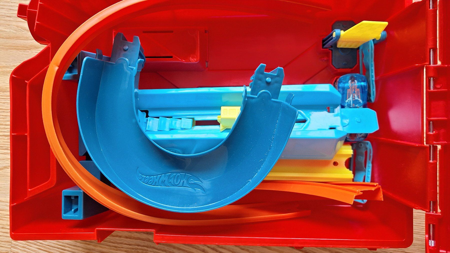 Hot Wheels Spielzeuge: Hot Wheels Set, guter Zustand – Gebraucht aus Zürich von reg_qs55 3