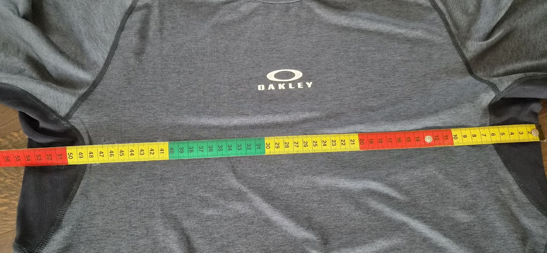 Oakley T-Shirts: Oakley Shirt grau xl – Gebraucht aus Unterseen von rej_lnk9 2