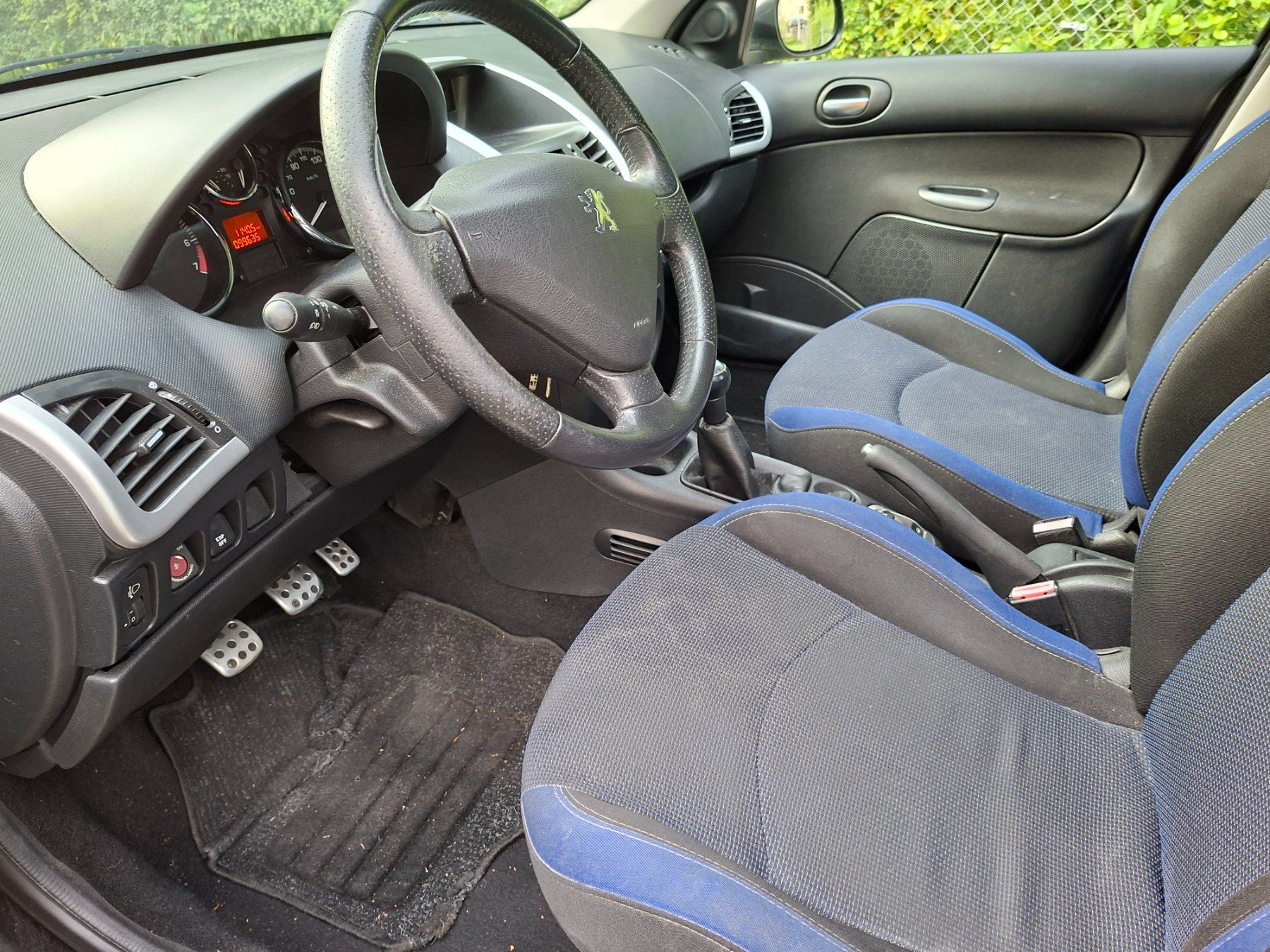 Peugeot Autos: Peugeot 206 Plus – Defekt aus Luzern von Remo666 8