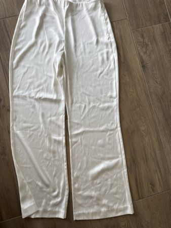 Damen Hose weiss Seidenfliessender Stoff