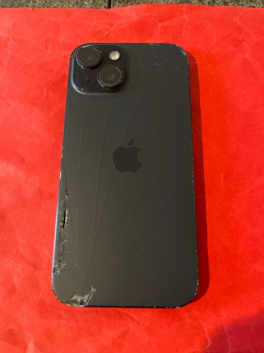 Apple Portables: IPHONE 15 – D'occasion à Zürich par rob_b2gy 7
