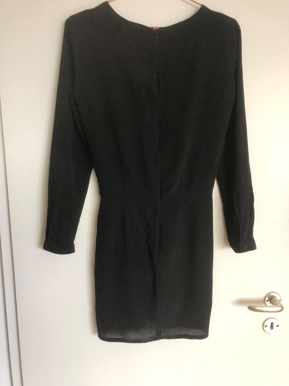 Kleider: Schwarzes Seidenkleid Samuji Gr. 36 – Gebraucht aus Zürich von Nhpp 2