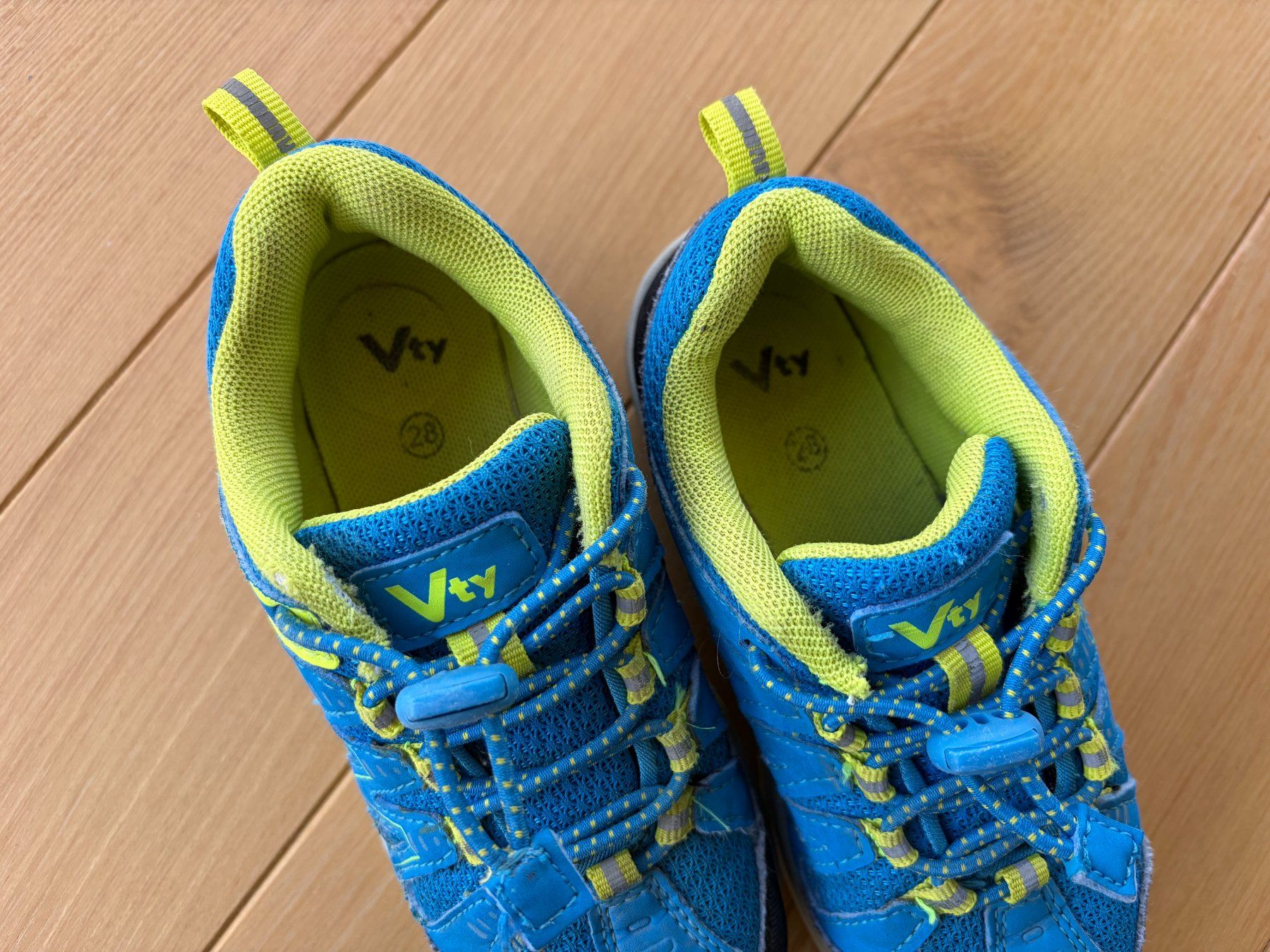 Schuhe für Jungen: Trekkingschuhe  - Grösse 28 – Gebraucht aus Grüt (Gossau ZH) von javelin00 1