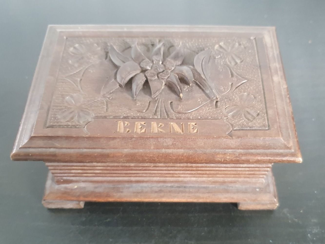 Cassapanche: Schatulle aus Holz mit Blumenornament – Usato da Langnau am Albis venduto da jer_pm72 1