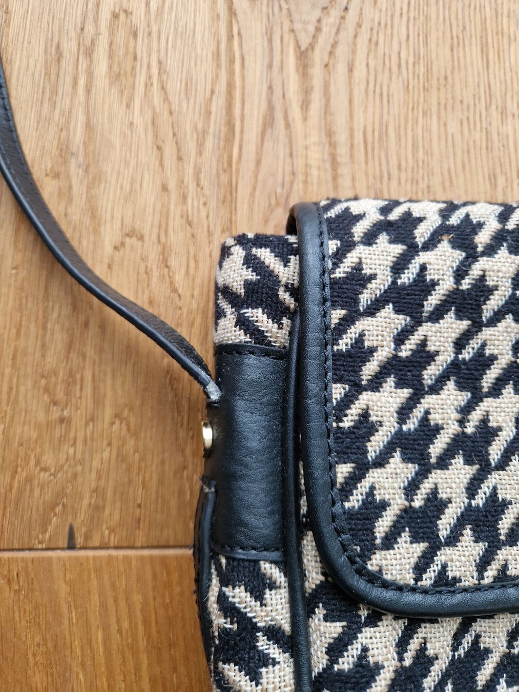 Borse da donna: Schultertasche Petite Mendigote – Usato da Eschenbach SG venduto da SanFranciscoCalifornia 2