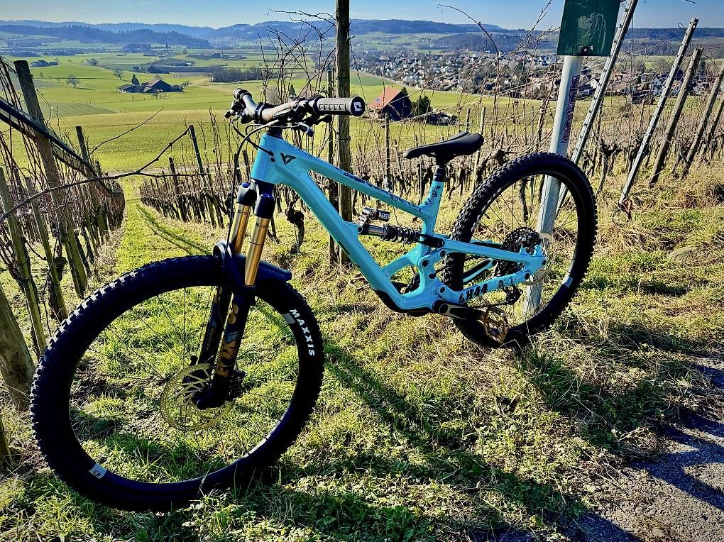 YT Velos: YT Capra Core 4 carbon,2024, Grösse M – Gebraucht aus Winterthur von Jose_9ff