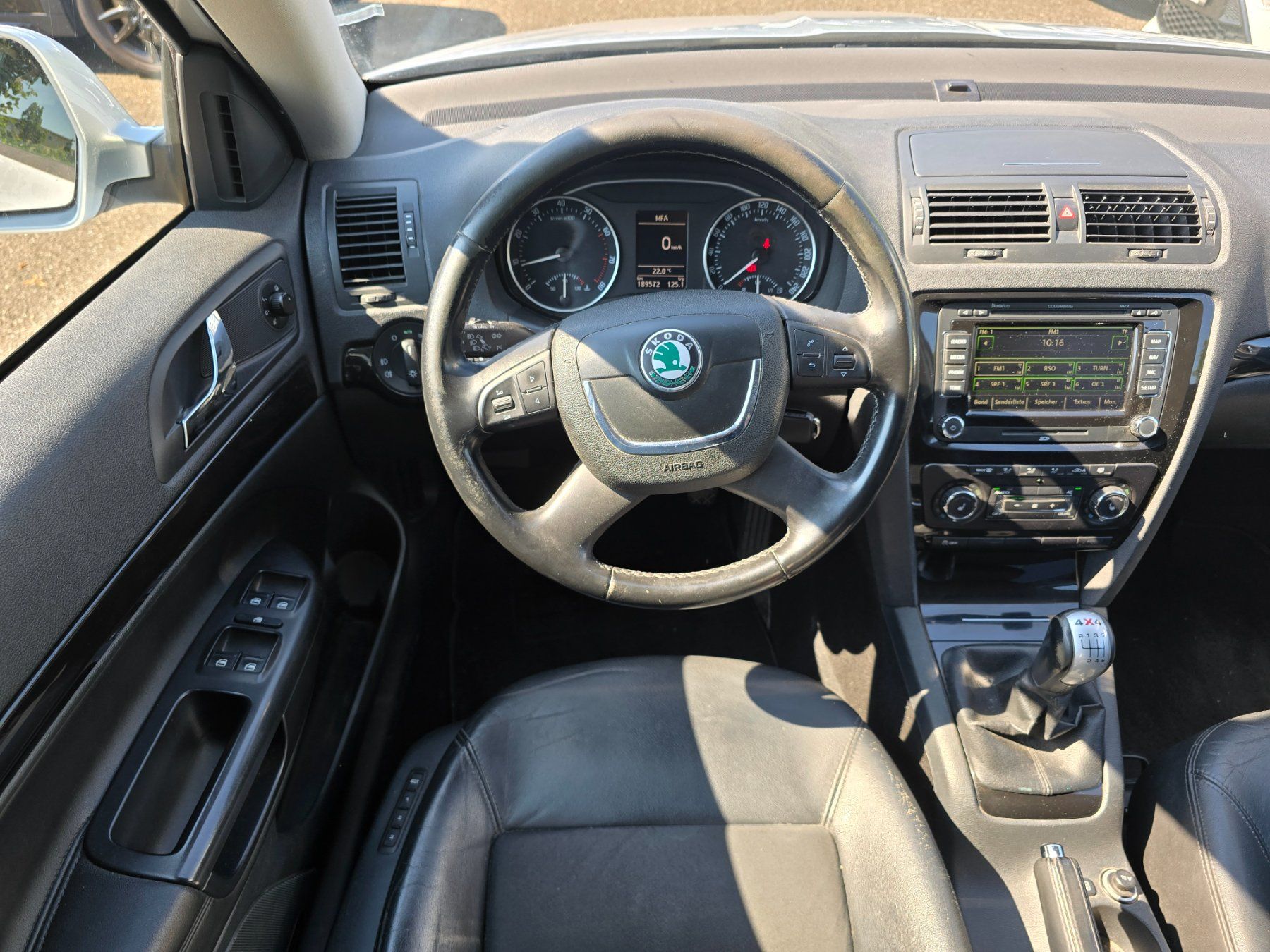 Skoda Automobili: Skoda Octavia Combi 1.8 TSI 4x4 – Usato da Goldach venduto da CityGOAuktion 5