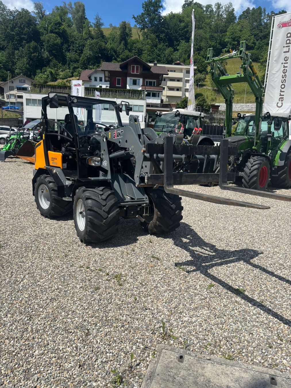 Caricatori: Giant V5003 HD  Hoflader – Usato da Wolhusen venduto da Amrhyn6110 4