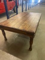 Table basse vintage en bois – style rustique / ancien