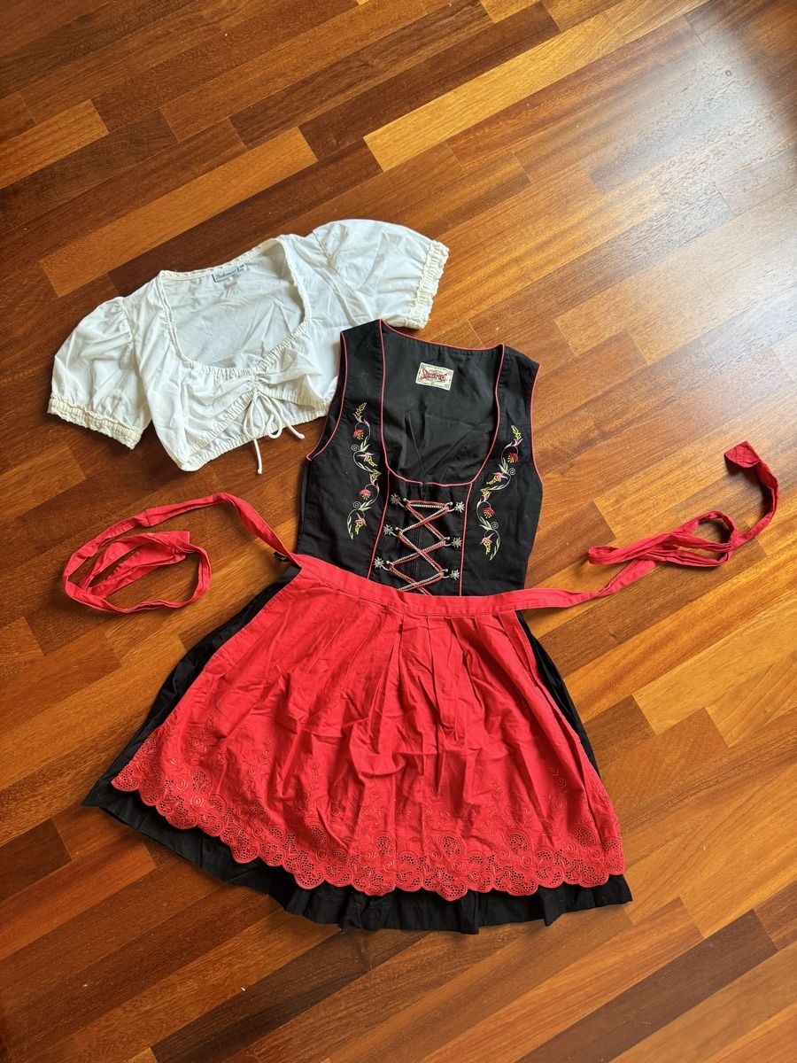 Completi & Tailleur: Dirndl Stockerpoint – Usato da Nyon venduto da emx0xc