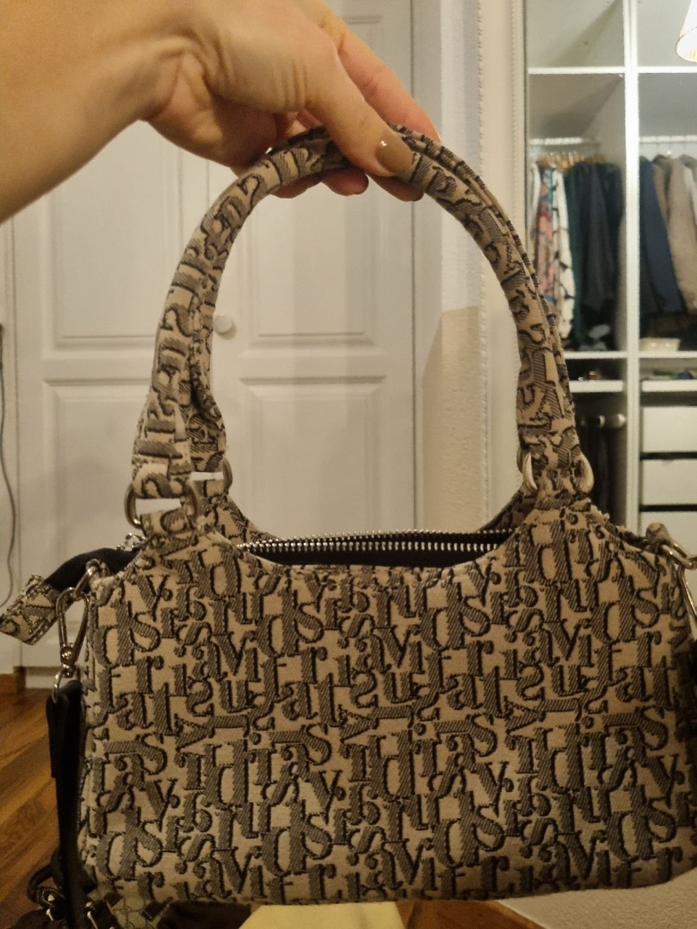 Borse da donna: sac à main stradivarius – Nuovo (secondo la descrizione) da Pont de la morge venduto da tatianar96 1