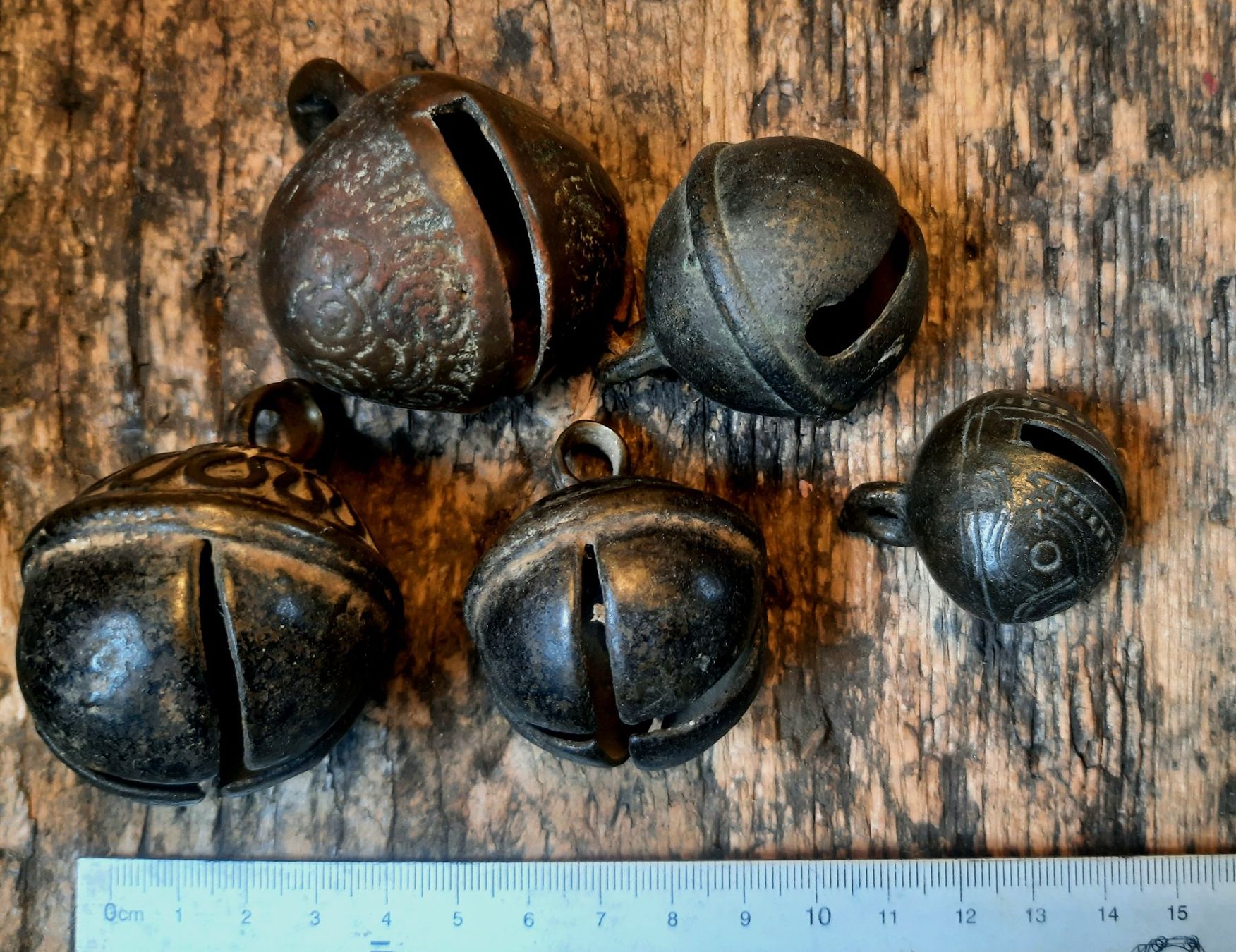 Glocken & Treicheln: Antike Schellen Glocken – Gebraucht aus Arbon von torso444 4