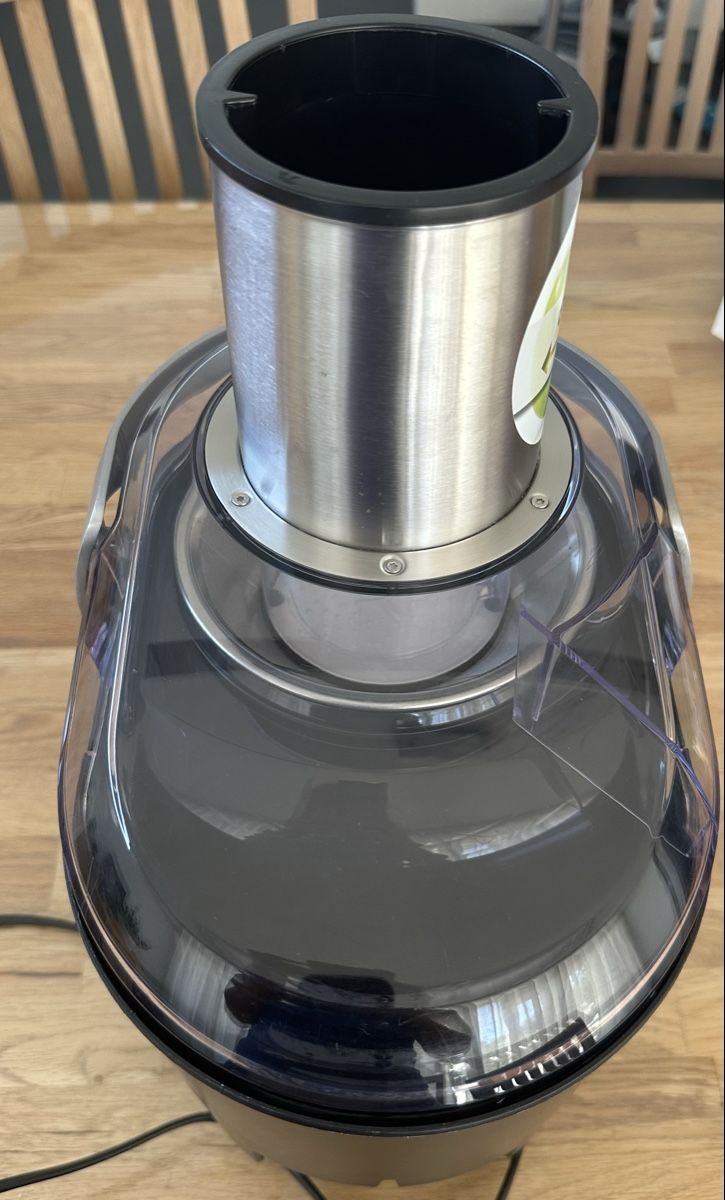Bosch Appareils de cuisine: Bosch VitaJuice Edelstahl   – D'occasion à steffisburg par Corinne02 3