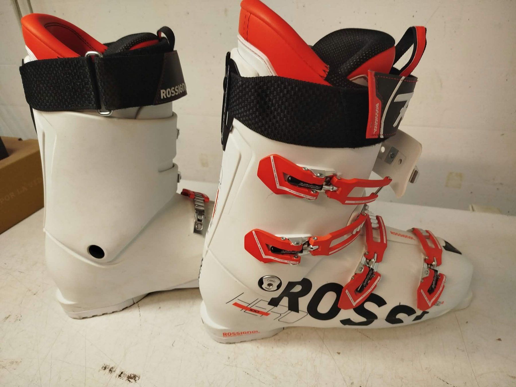 Scarpe da uomo: Chaussure de ski ( nr 2 ) – Usato da La Chaux-de-Fonds venduto da Emmaus2300CDF 2