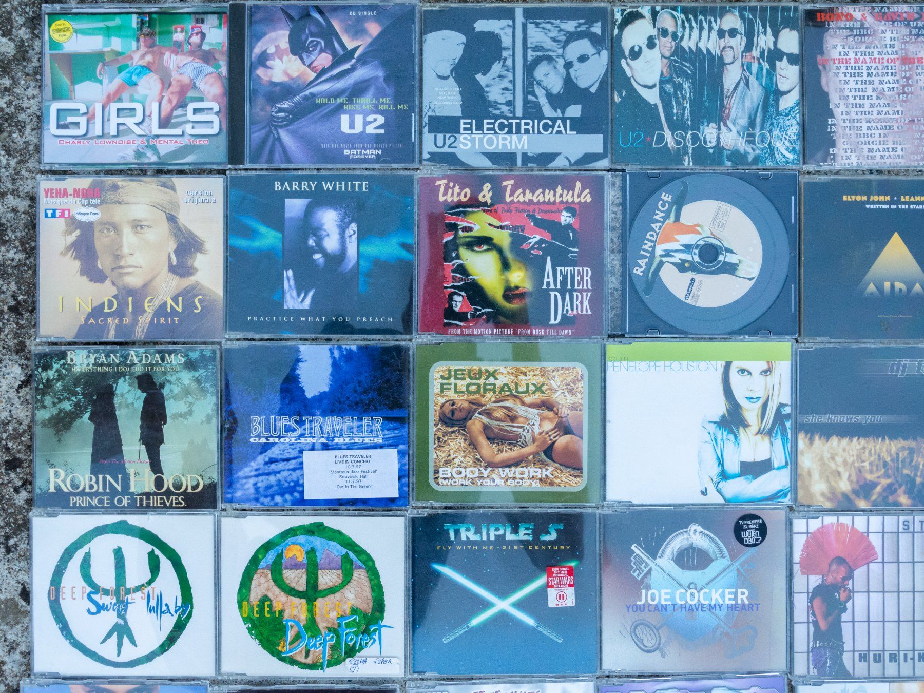 CDs: Lot 100 CDs singles – Gebraucht aus Belmont-sur-Yverdon von ag97 1