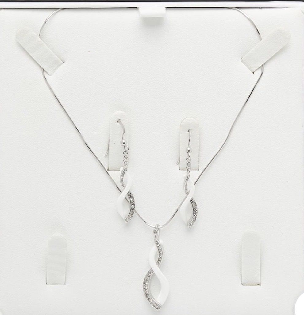 Catenine: Ensemble collier et boucles argent 925 – Nuovo e nell'imballaggio originale da L'Orient venduto da AntonioVAUD