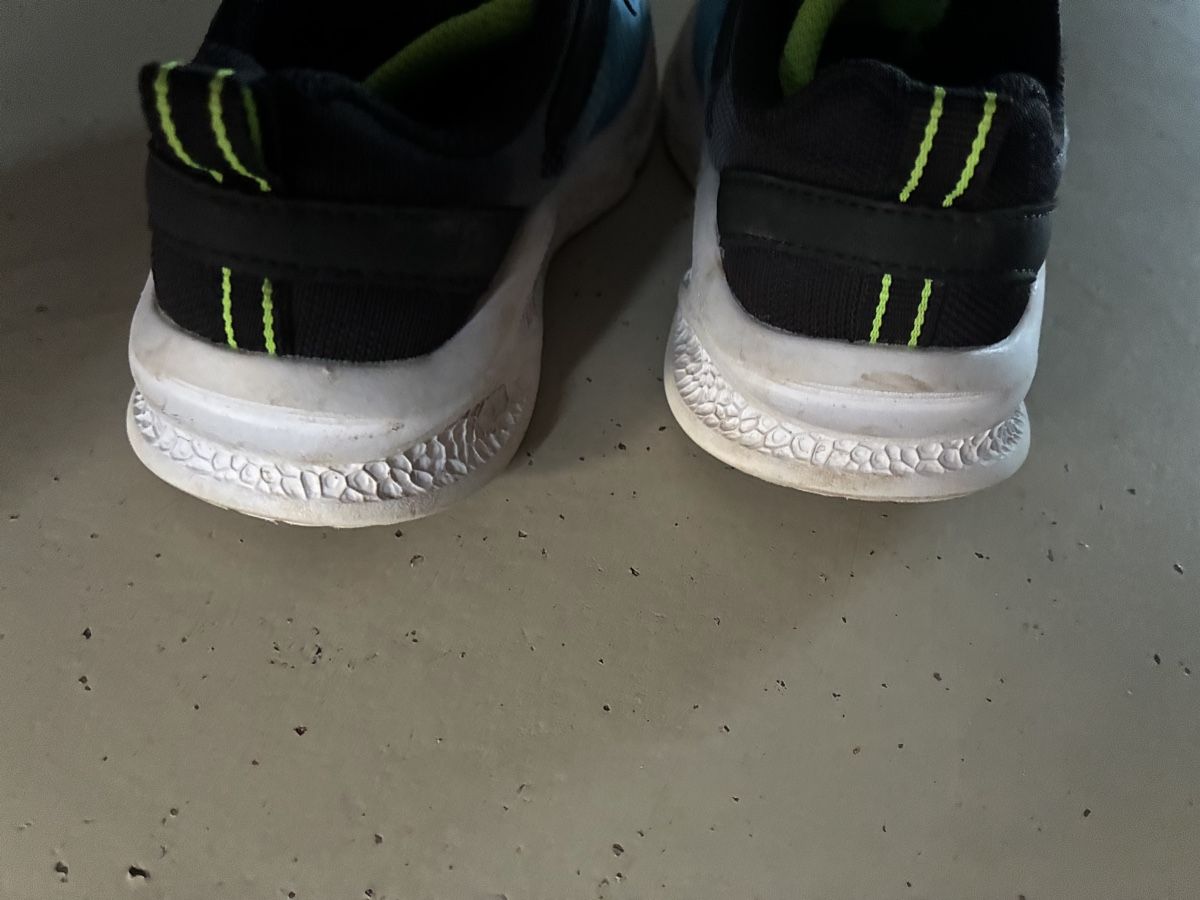 Skechers Schuhe für Jungen: Sketchers Grösse 26 – Gebraucht aus Zürich von p.kanne 4