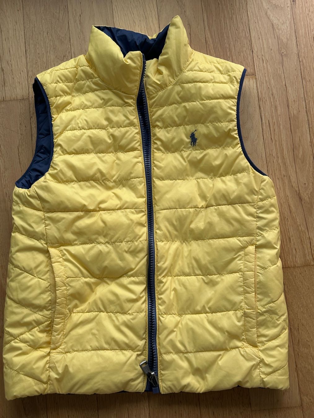 Ralph Lauren Gilet & Giacche: Ralph Lauren Reversible Vest Size 8 S, 140 – Nuovo (secondo la descrizione) da Montagnola venduto da eva_gm6j 2