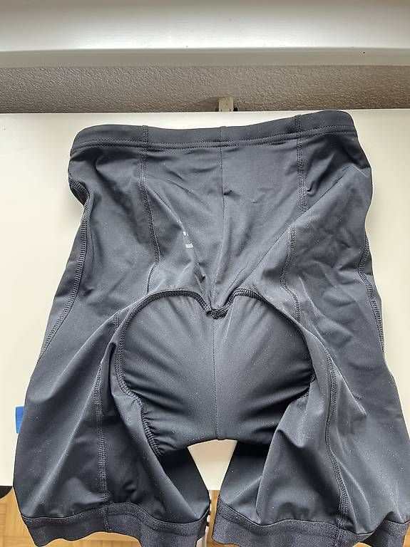 Pantaloni: BB Cycling Omnium Shorts – Usato da Buttisholz venduto da Katja_H
