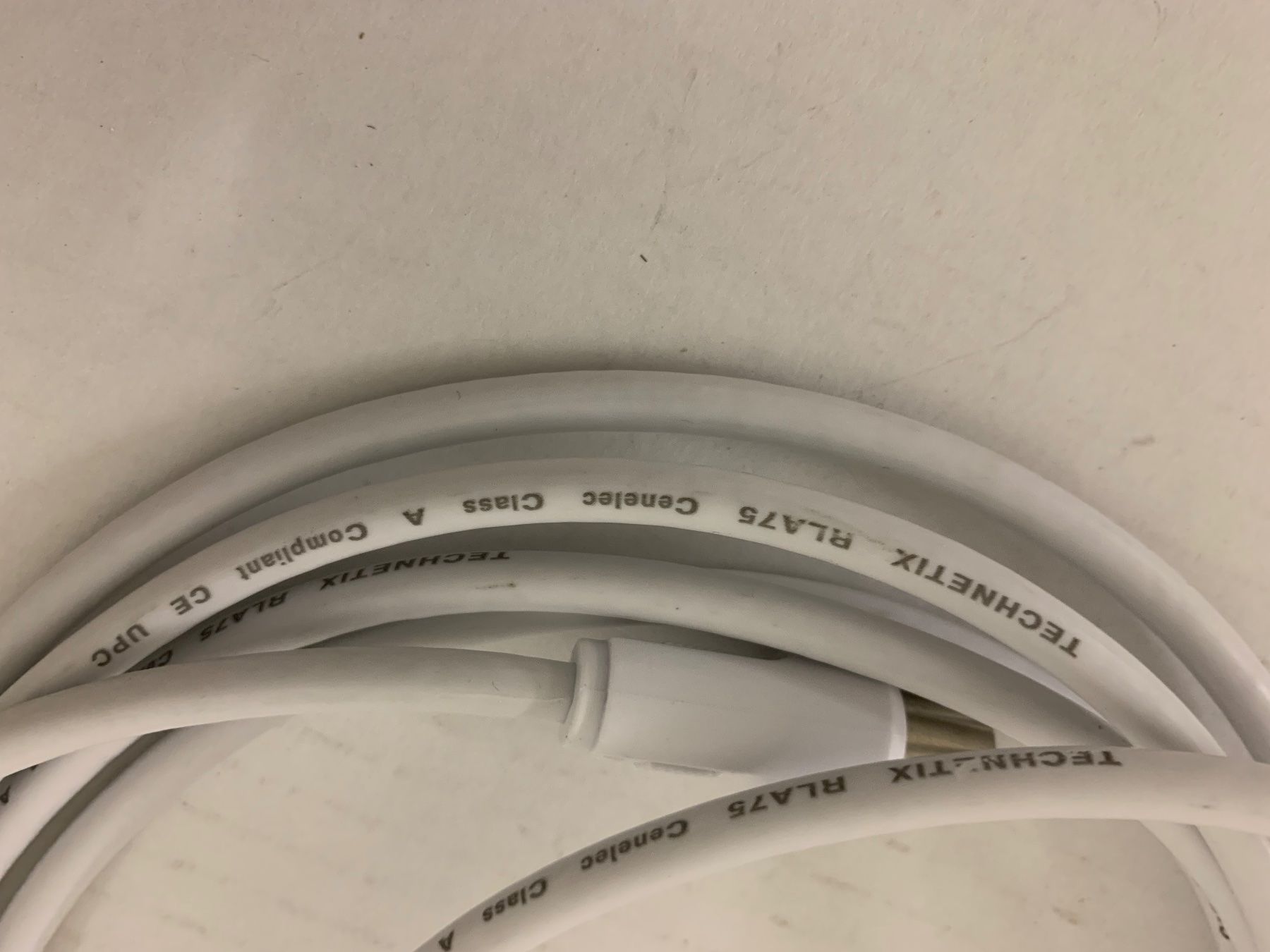 Cavi: Antennenkabel 2.5 m weiss – Usato da Erlenbach ZH venduto da Ritschly