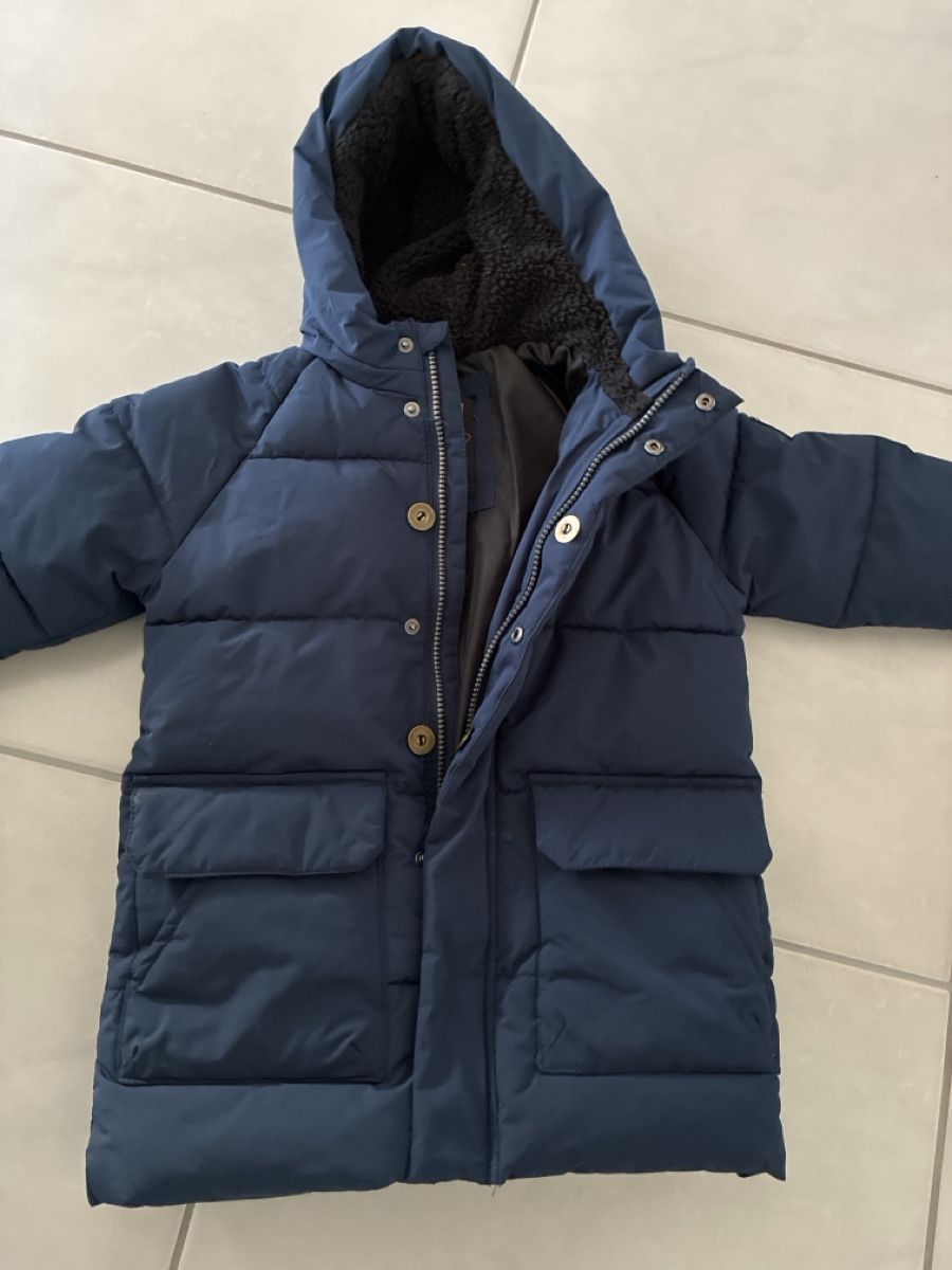 C&A Giacche & Cappotti: Winterjacke dunkelblau Grösse 110 – Usato da Pfäffikon ZH venduto da Shona 1