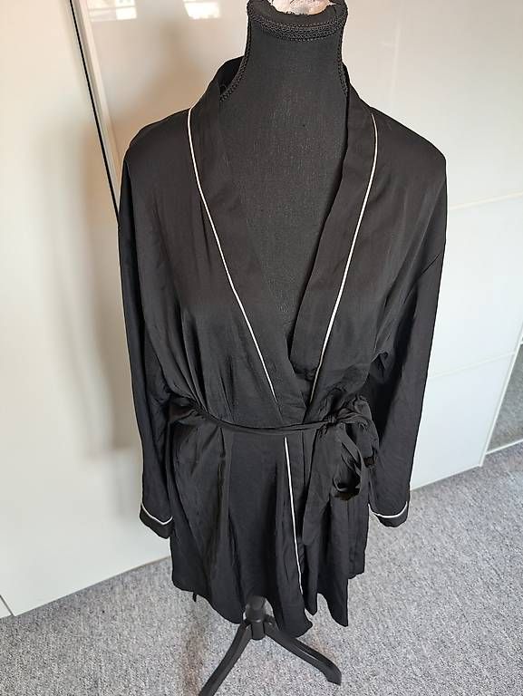 Kimono: Morgenmantel - L – Nuovo (secondo la descrizione) da Konolfingen venduto da Honey870