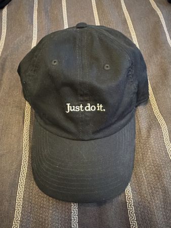 Nike Club Cap Basecap schwarz Grösse M/L neuwertig