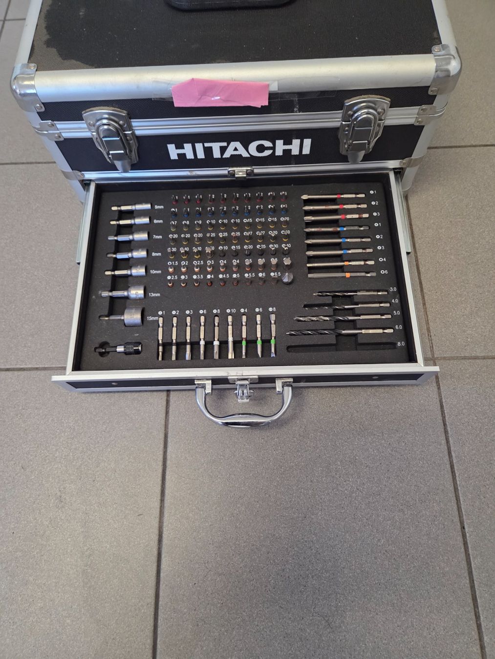 Hitachi Bohrmaschinen: Akku Schrauber Hitachi – Gebraucht aus Embrach von Deutz5130 2