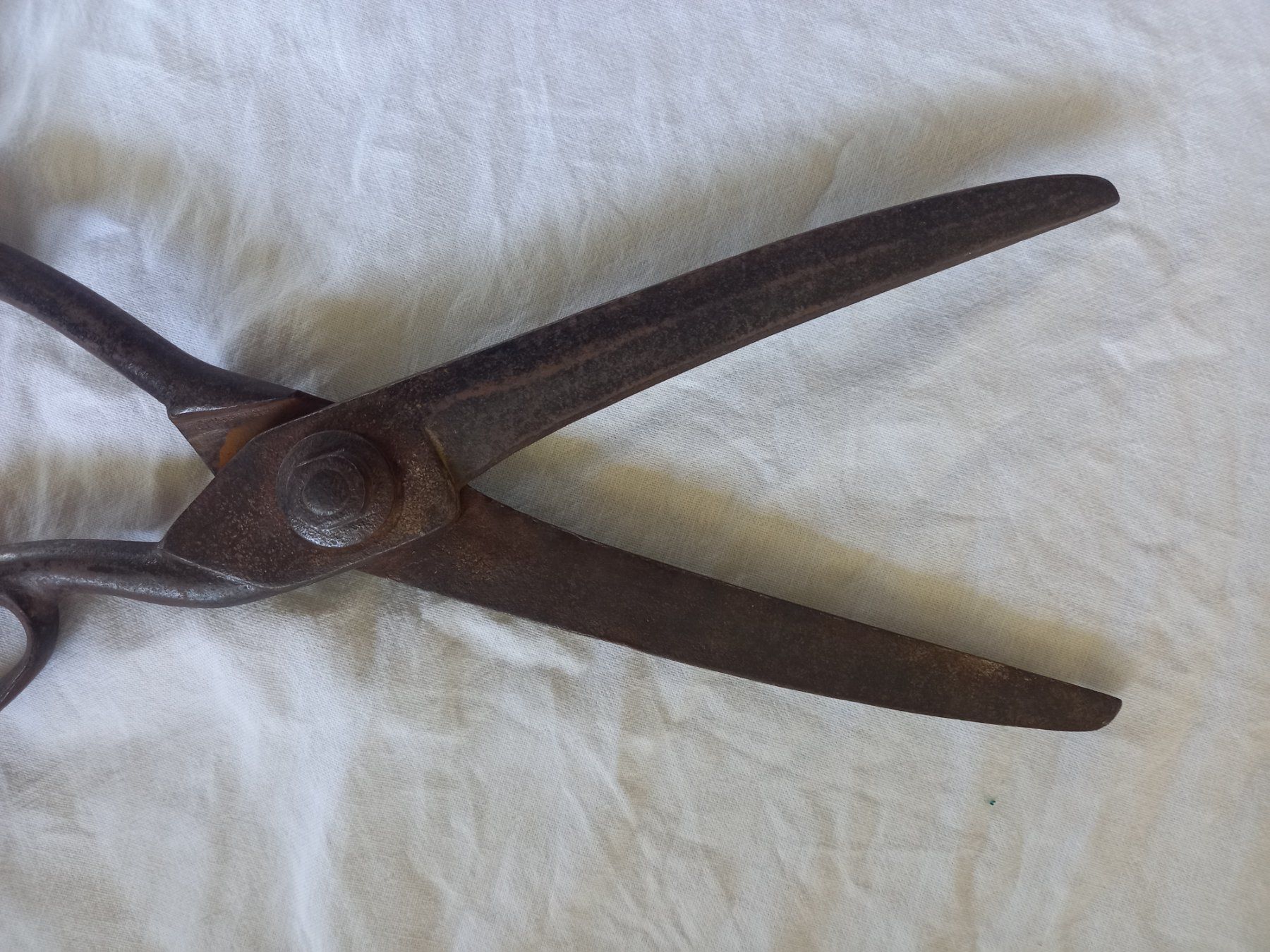 Tutti gli attrezzi: Ciseau de tailleur ancien en métal – Usato da Rossens FR venduto da Souris1 9