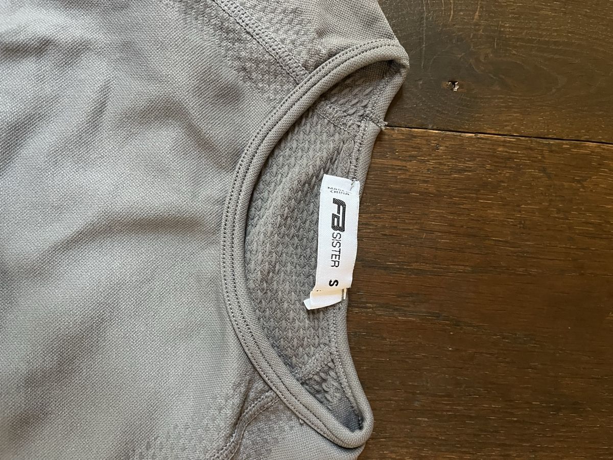 Tops: Sporttop langarm – D'occasion à Unterentfelden par ame_tf2n 1