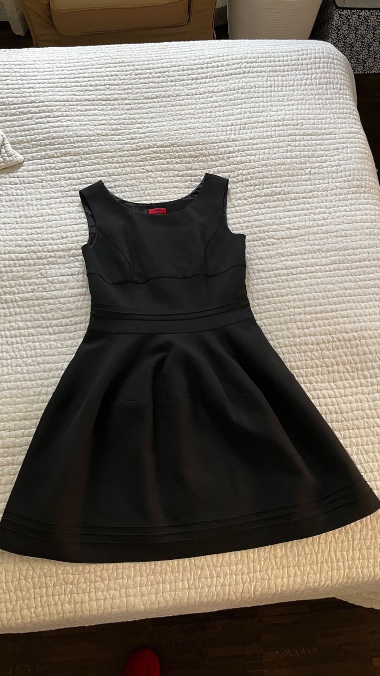 Hugo Boss Vestiti: HUGO (BOSS): schwarzer Kleid – Usato da Zürich venduto da ann_ngp7