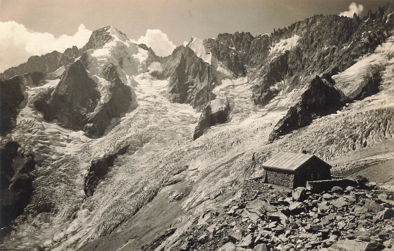 Cartoline postali: Cabane Dufour CAS Mont Dolent – Usato da Schwyz venduto da Seffi56