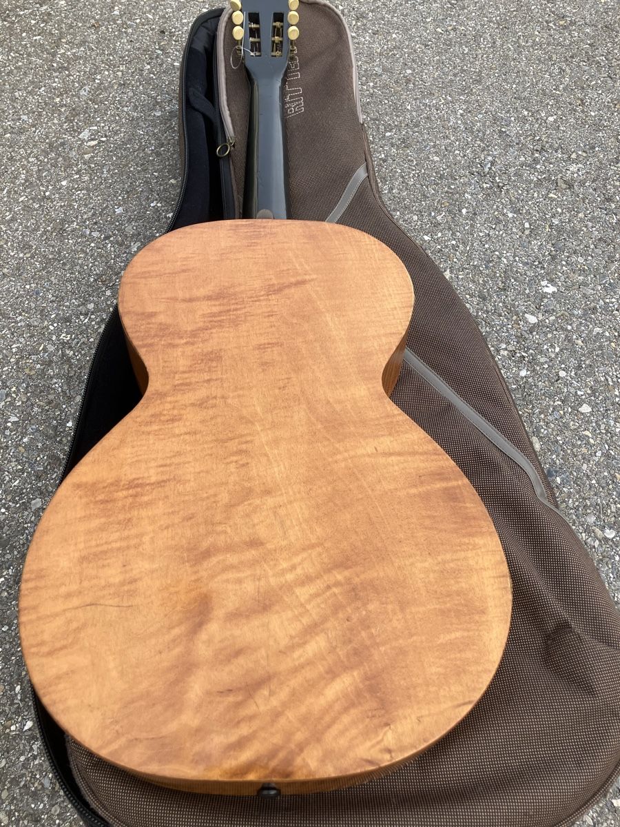 Instruments de musique: Antike Gitarre – D'occasion à Düdingen par Kalalua 4