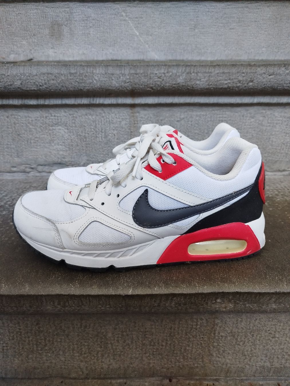Nike Scarpe da uomo: Nike Air Max Jx – Usato da Rivaz venduto da AntoineGD