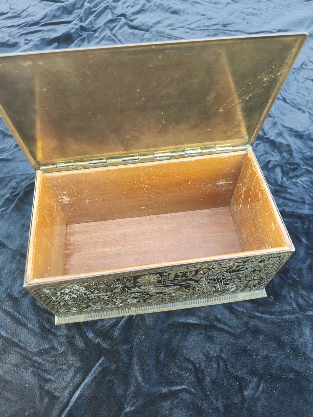 Schmuckkästen: Dekorative Schatulle Messing mit Gravuren, Vintage – Gebraucht aus Bauma von SwissMilitaria 1