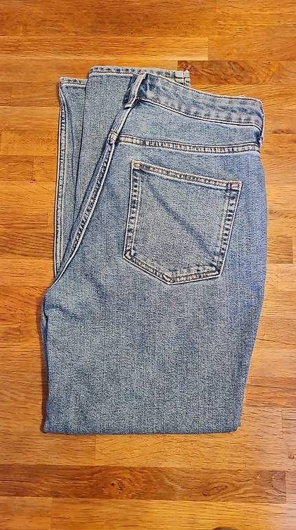 Jeans: Damenjeans H&M Gr. 42 – Neu und originalverpackt aus La Heutte von tau_5vvl