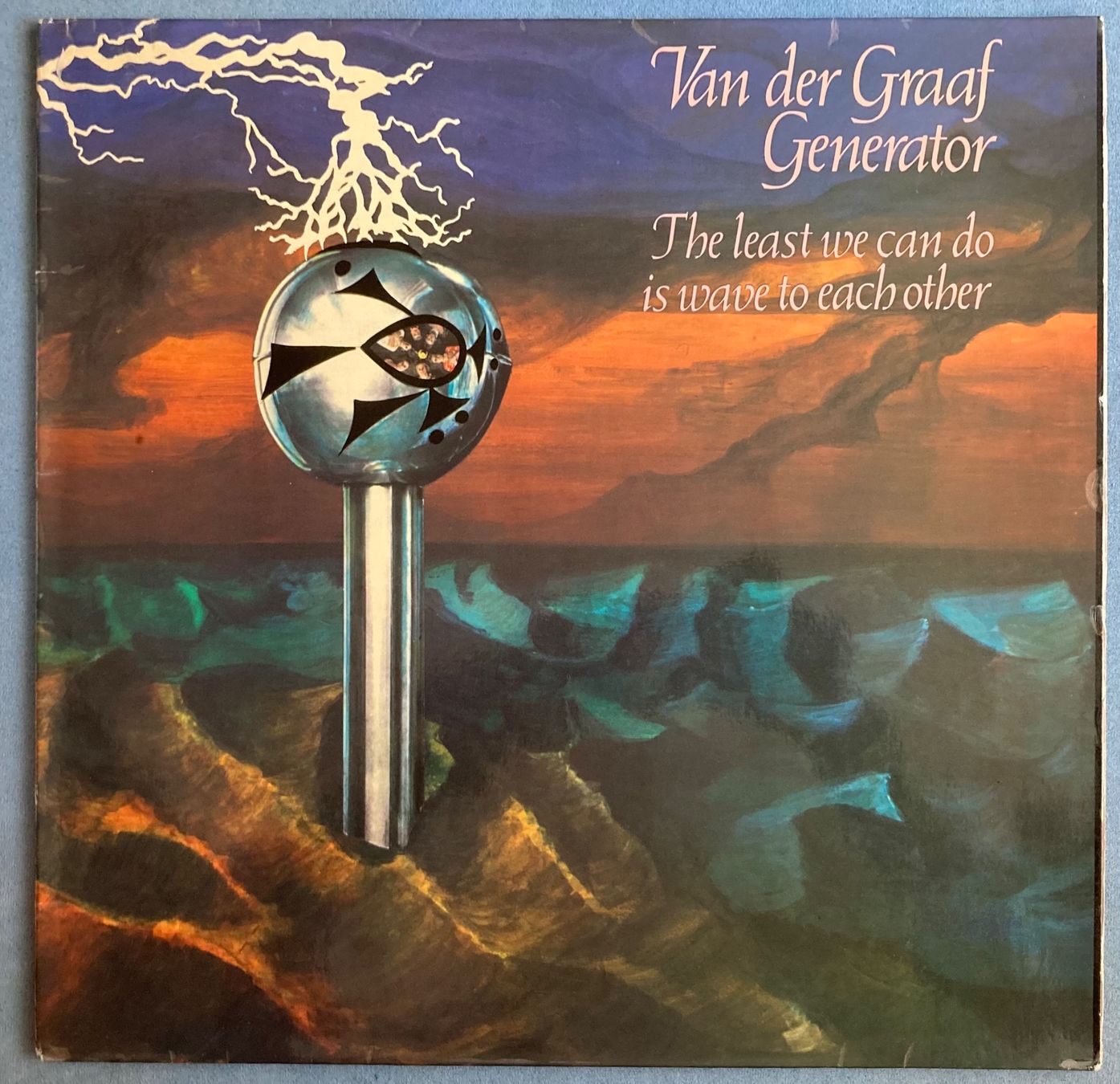 Dischi in vinile: VAN DER GRAAF GENERATOR - THE LEAST WE CAN DO IS WAVE TO EAC – Usato da Poliez-Pittet venduto da Newtown-Records