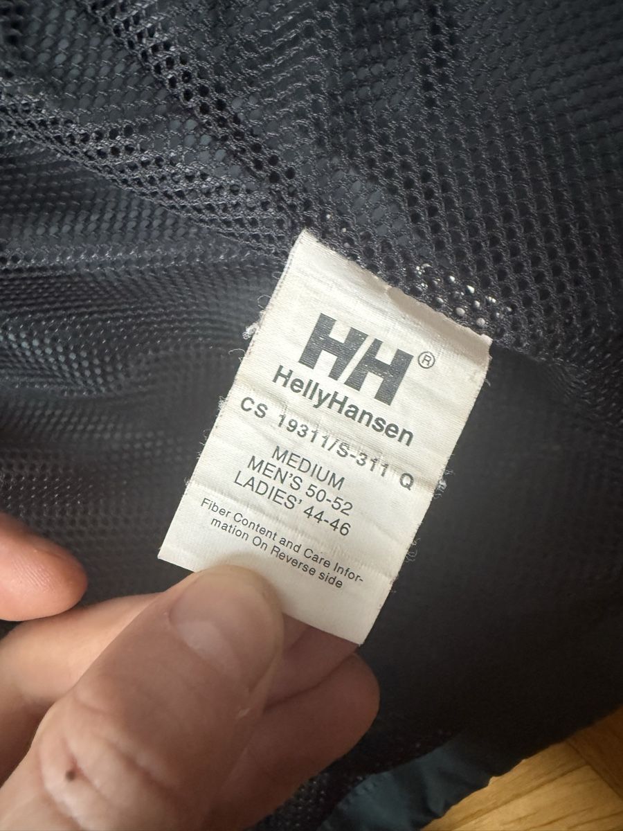 Helly Hansen Giacche: 90S HELLY HANSEN HOODED OUTDOOR JACKET M – Usato da Zürich venduto da Mai.rast 3