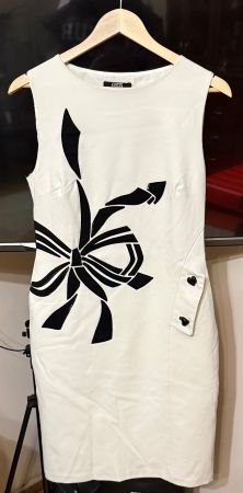 Elegantes Sommerkleid mit Schleife, Grösse M, neuwertig