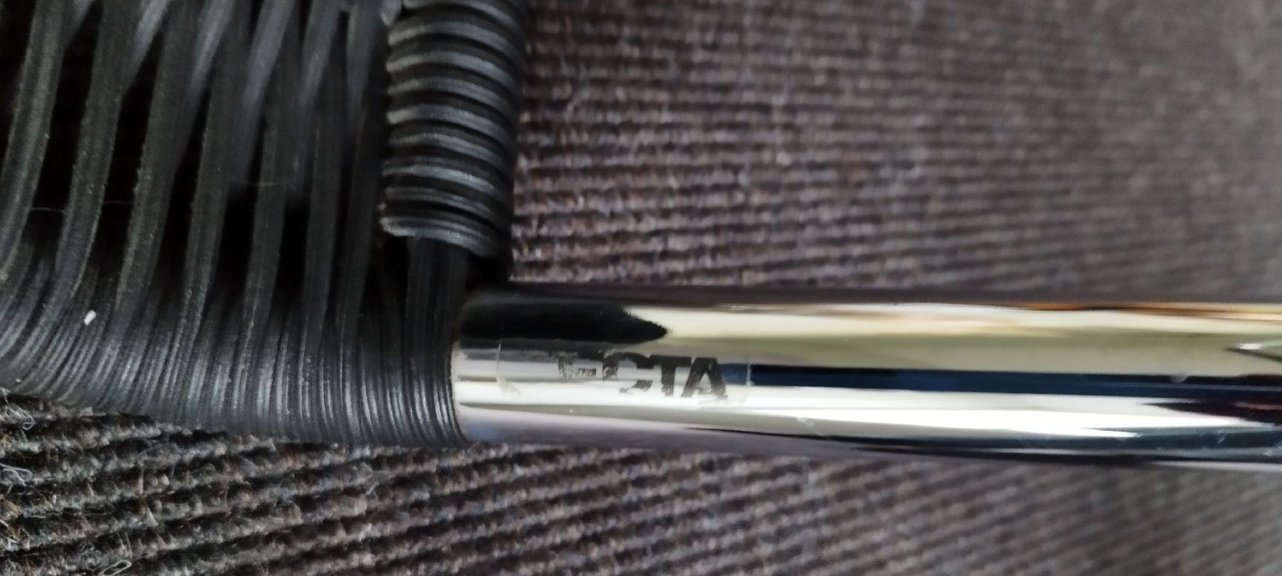 Tecta Poltrone: Tecta B20 Stuhl Designklassiker. Schwingsessel Rattan – Usato da Luterbach venduto da Liveyourdream 7