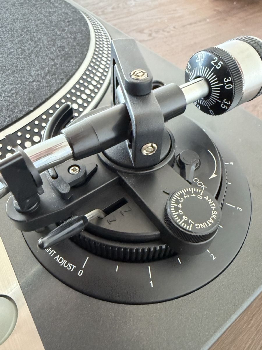 Denon Giradischi: DJ Turntable Denon DP-DJ101 – Usato da Zürich venduto da Rocola26 7